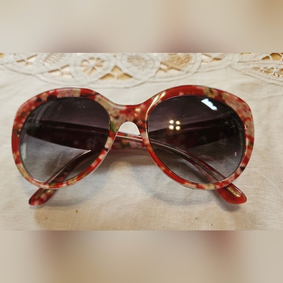Dolce & Gabbana Accessories - Dolce & Gabbana Red Floral Sunglasses